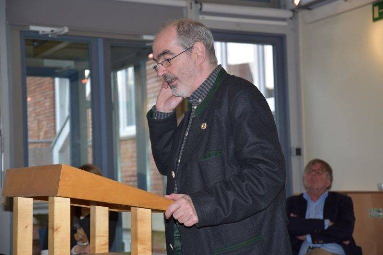 Herausforderungen und Chancen multireligiöser Identität