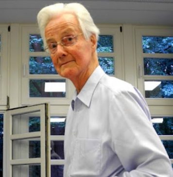 Langjähriger Freund und Förderer und Stifter des Projektpreises von INTR°A Dr. Hans-Martin Schmidt gestorben